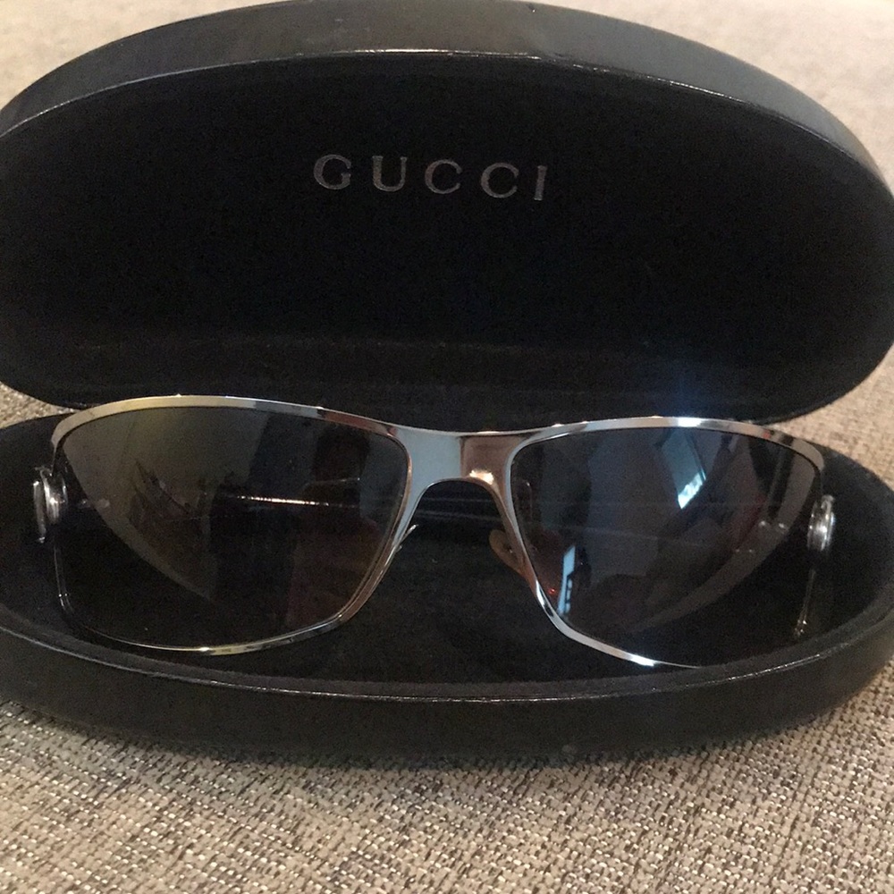 Men’s GUCCI sunglasses